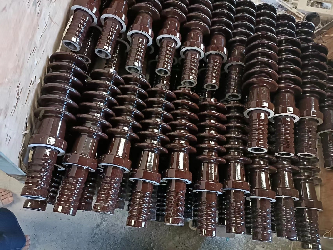 IEC 60168 Oil ASS Transformer بورسلين جلبة براون المزجج السوق الكورية 150kV