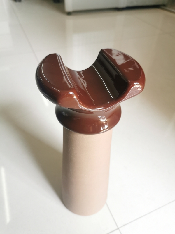الجهد العالي 11KV LP Core Porcelain Line Post Insulator