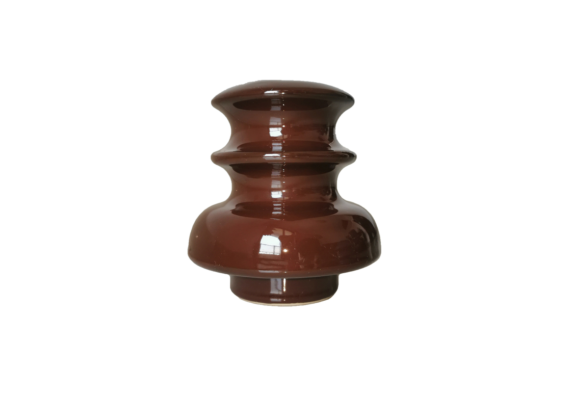لون بني 24kV ANSI 56-2 Pin Type عازل بورسلين