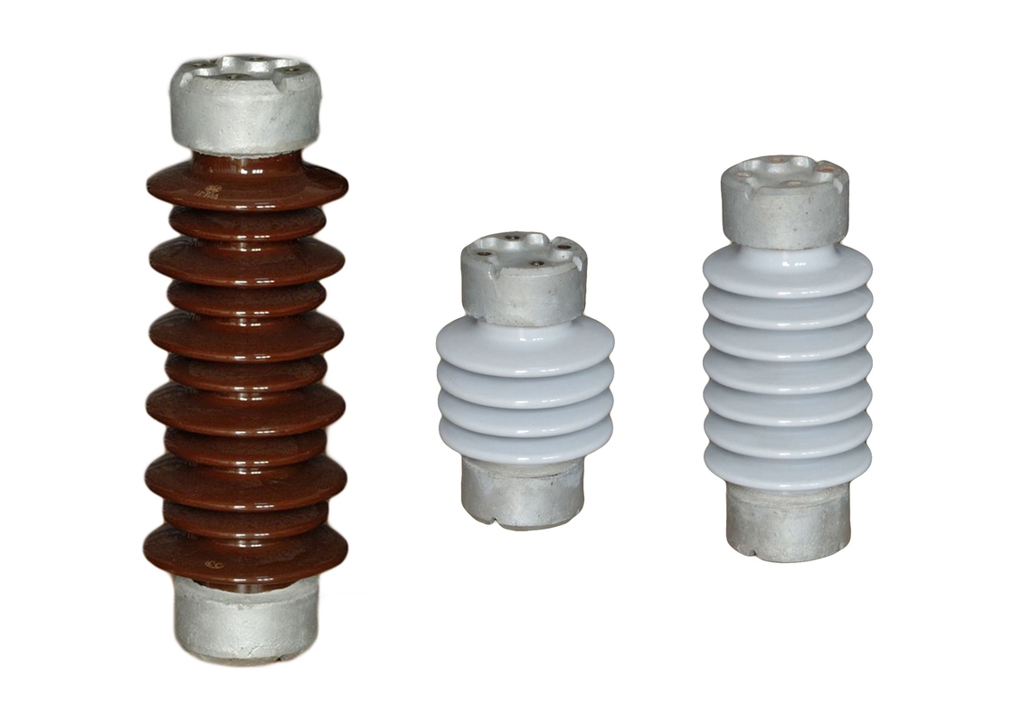 عوازل بورسلين من البورسلين طراز ANSI 250kV TR-214 المعيارية من براون للنقل