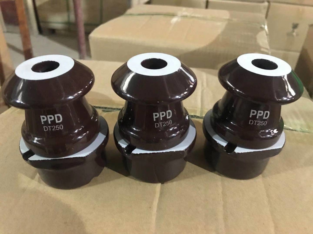 لون بني / أبيض 1kV 250A بورسلين محول جلبة