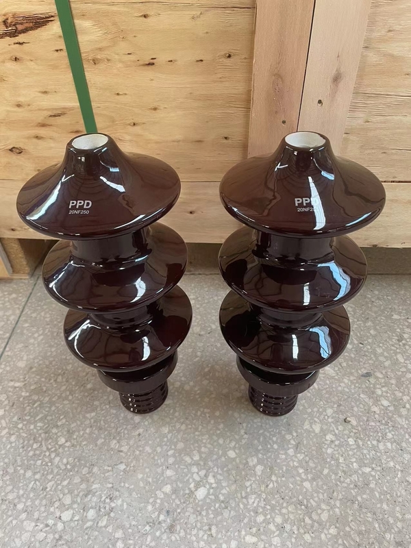 IEC Standard Porcelain Transformer جلبة بني اللون