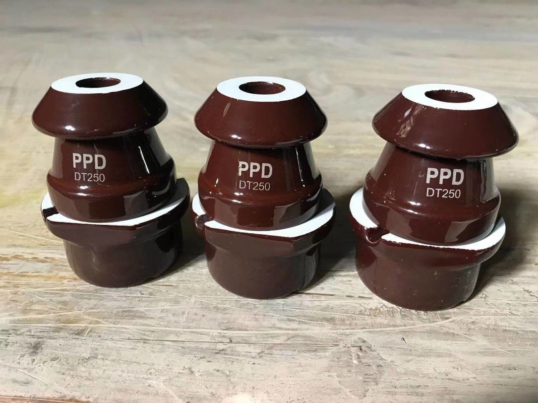 DIN 1kV 250A بورسلين محول جلبة بني اللون OEM متاح