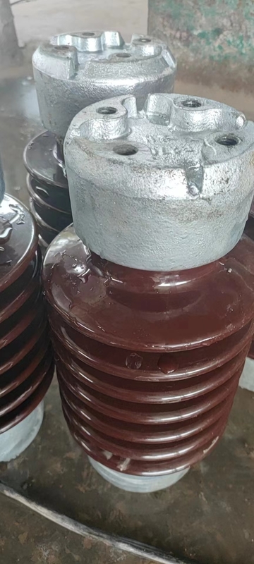 8.9kN محطة Post Porcelain Insulator ANSI TR-208 OEM متاح