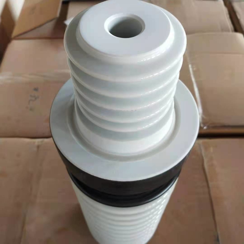 معيار IEC 36kV 12Sheds معزول بالغاز جلبة بيضاء اللون OEM